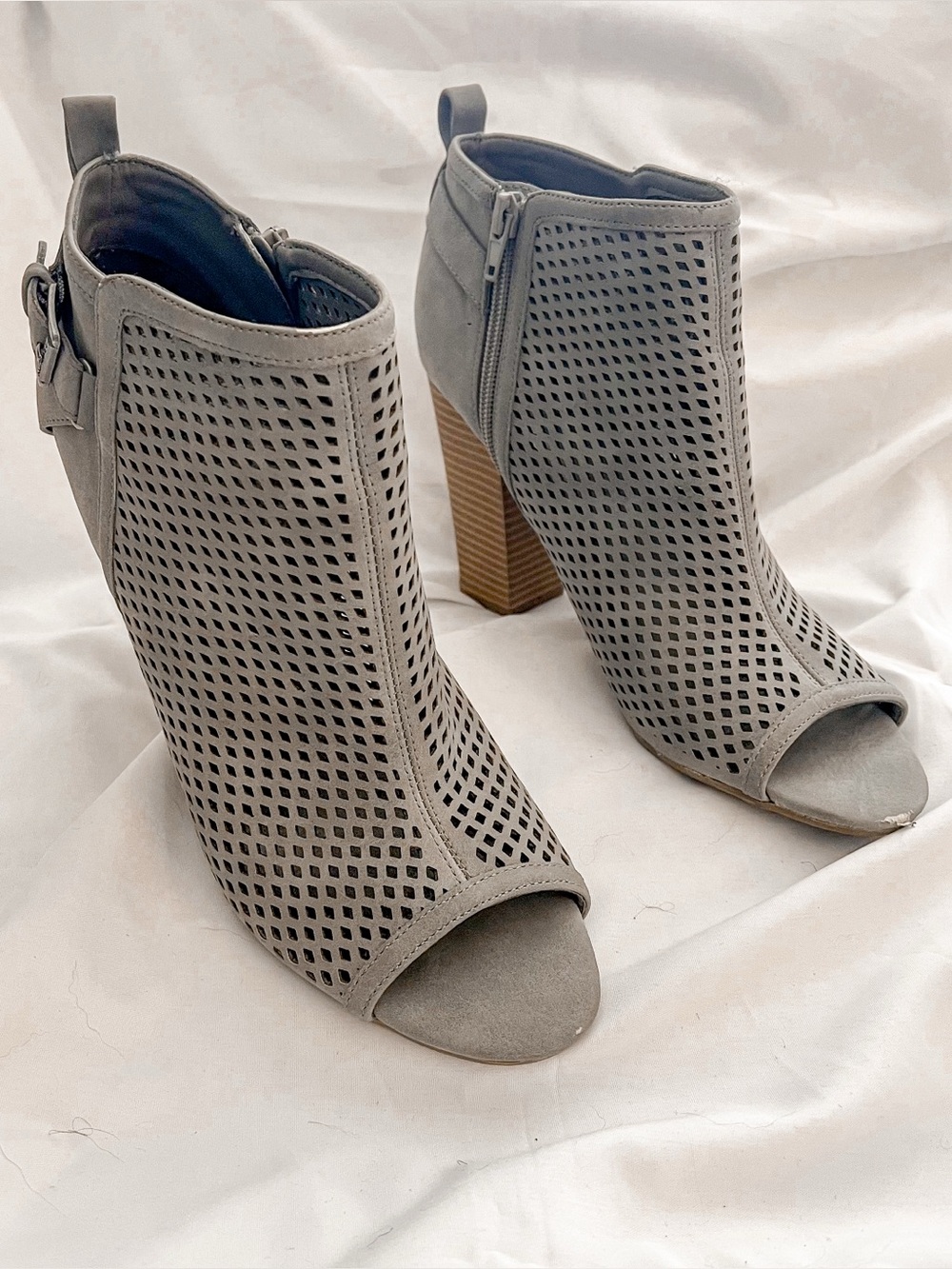 G by Guess Women’s Grey Perforated Peep-Toe Ankle Booties Size 8 1/2